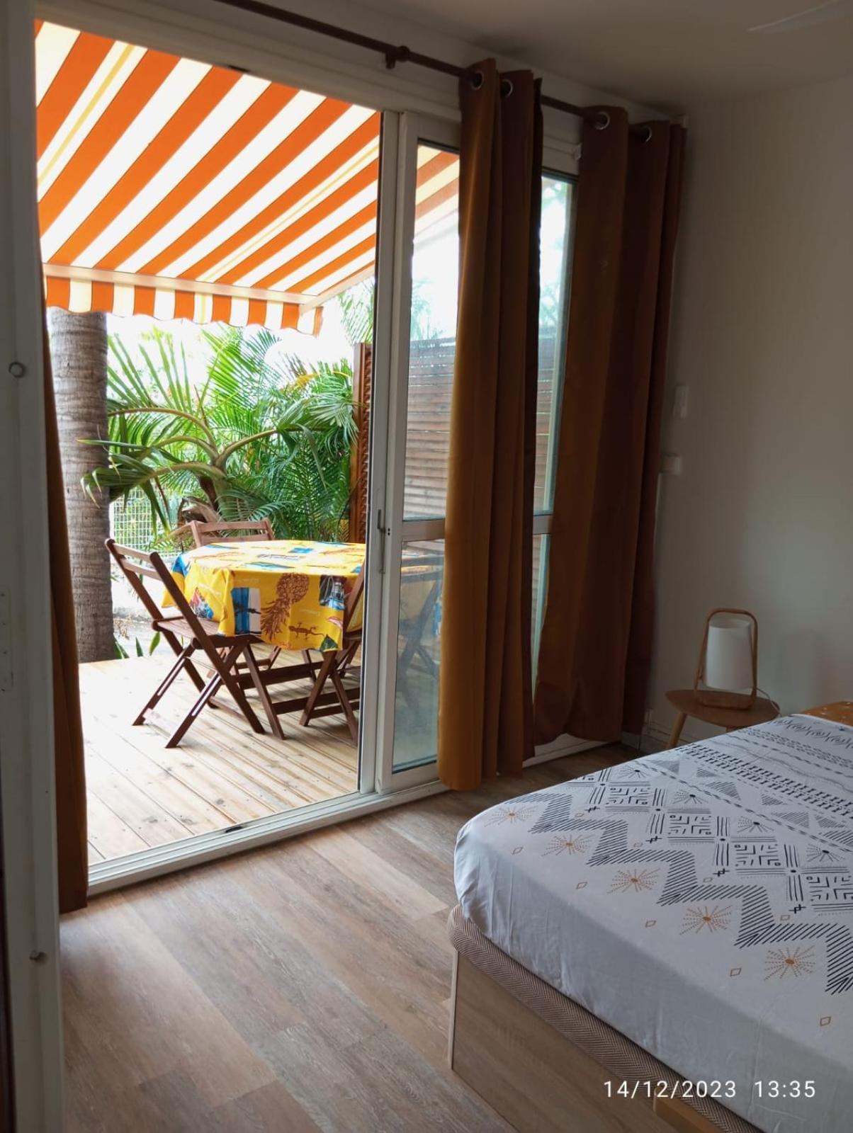 Leu Doux Bruit Des Vagues Apartamento Saint-Leu Exterior foto